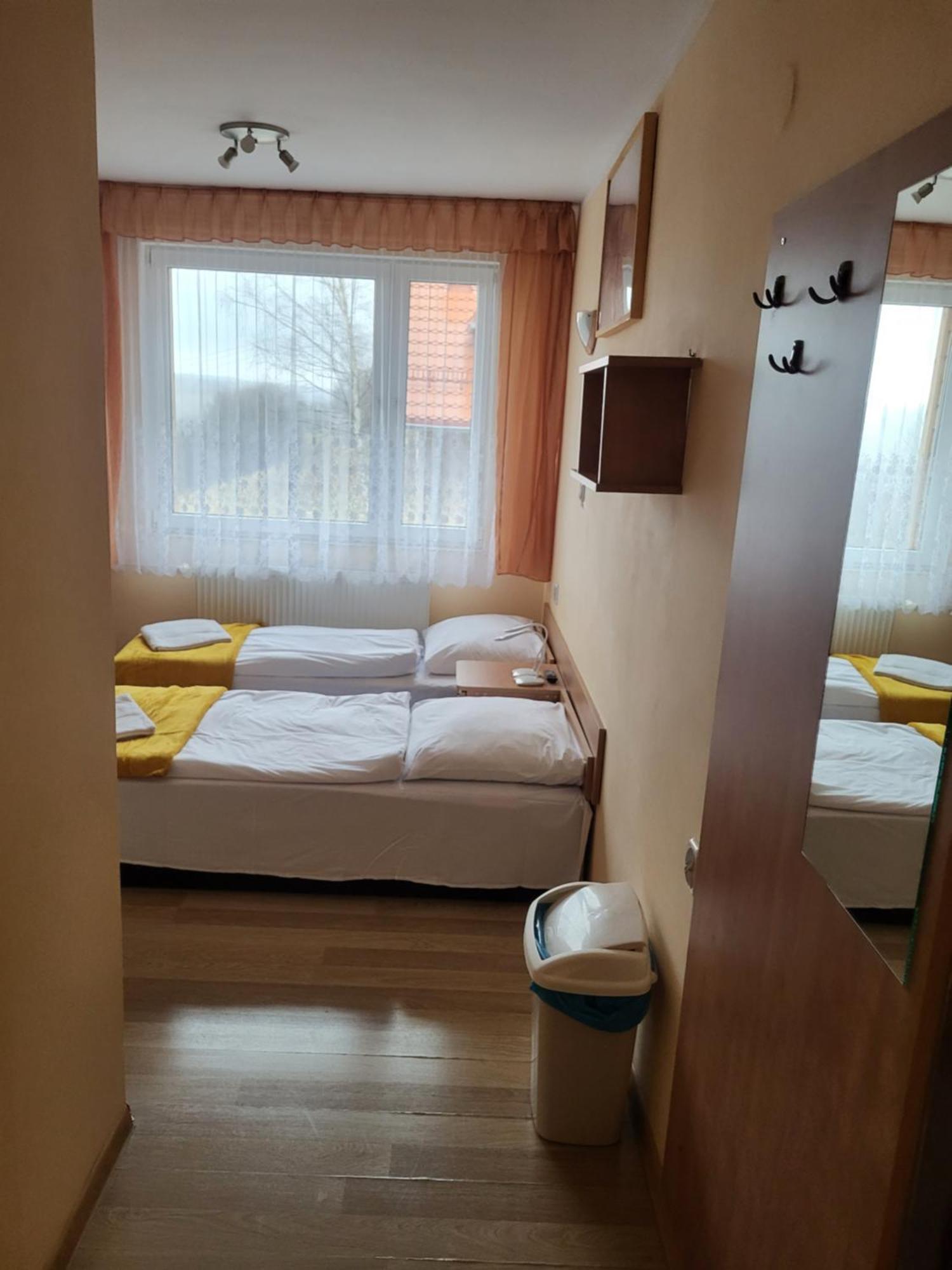 Hotel O.W.S. Strzecha Duszniki Zdrój Exterior foto